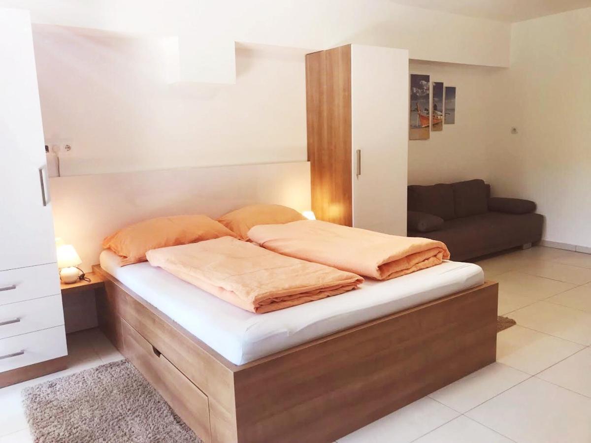 Tisza Gyöngye Apartmanház Apartamento Szeged Exterior foto