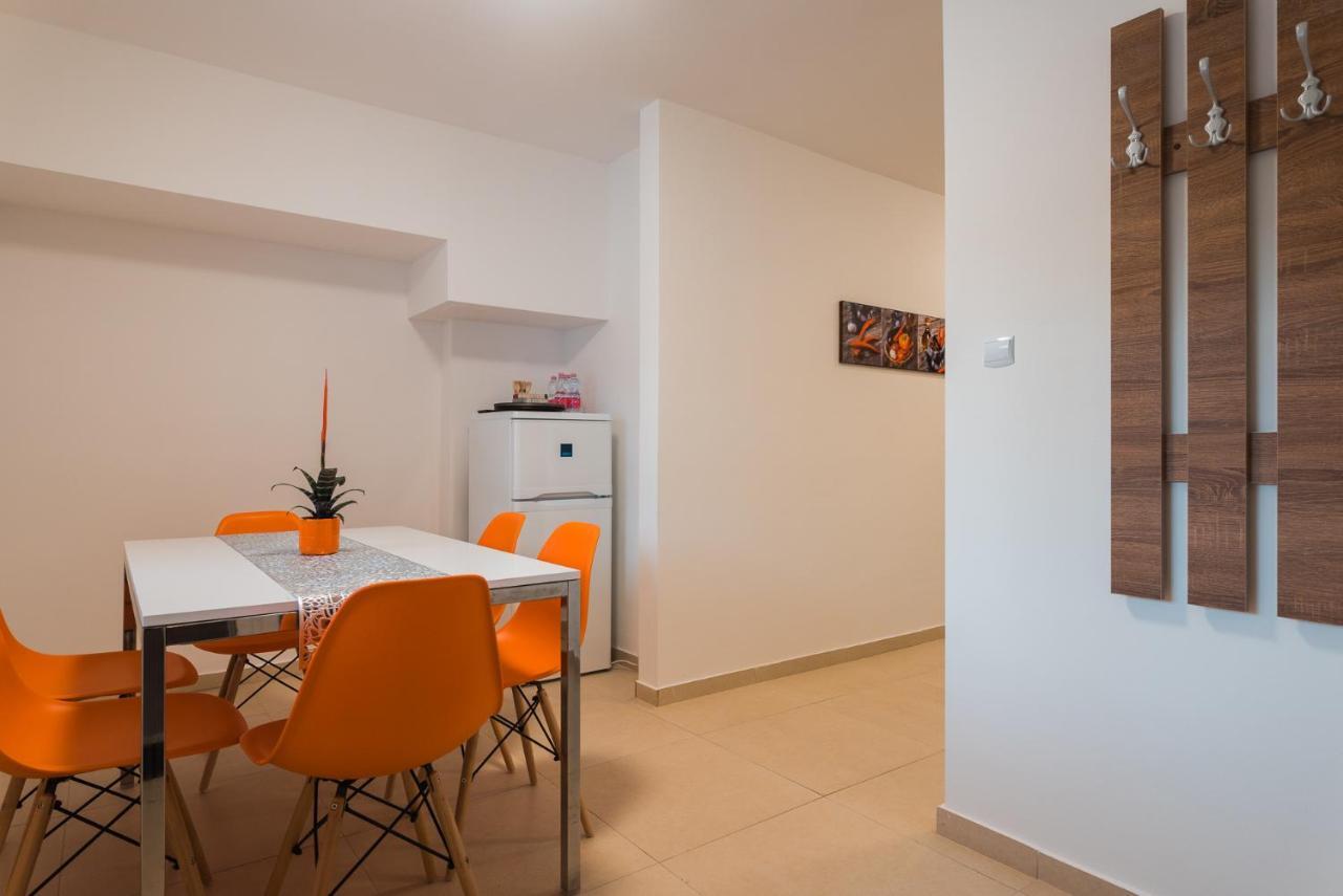 Tisza Gyöngye Apartmanház Apartamento Szeged Exterior foto